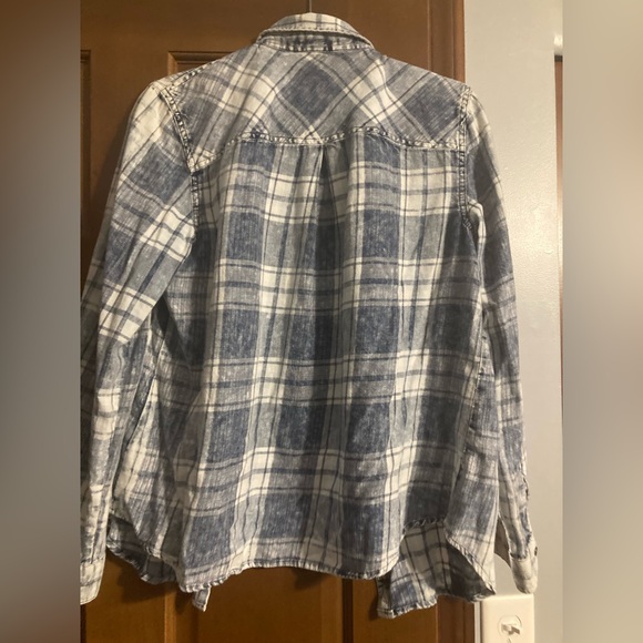 Maurices Plaid Button Up Top - Picture 5 of 5
